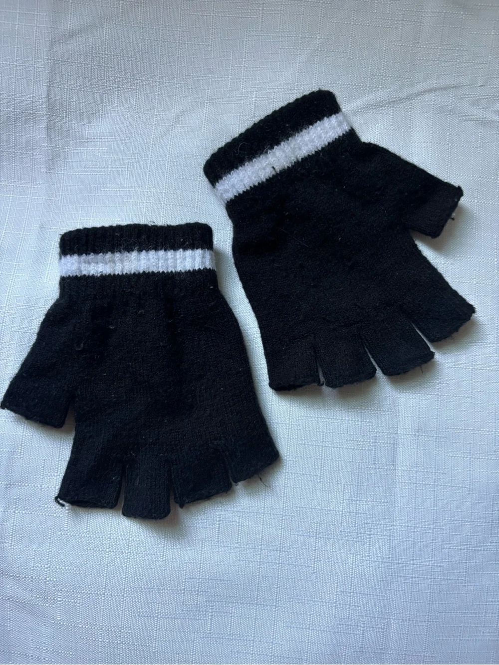 Kids Black Pikachu Fingerless Mittens - Licensed Character